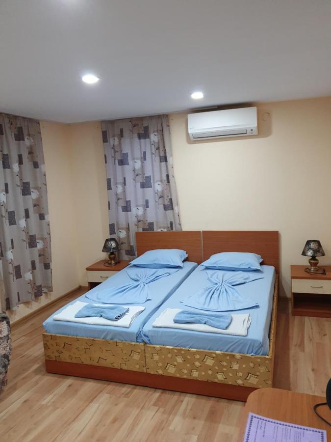 Cathedral Guesthouse Várna Kültér fotó