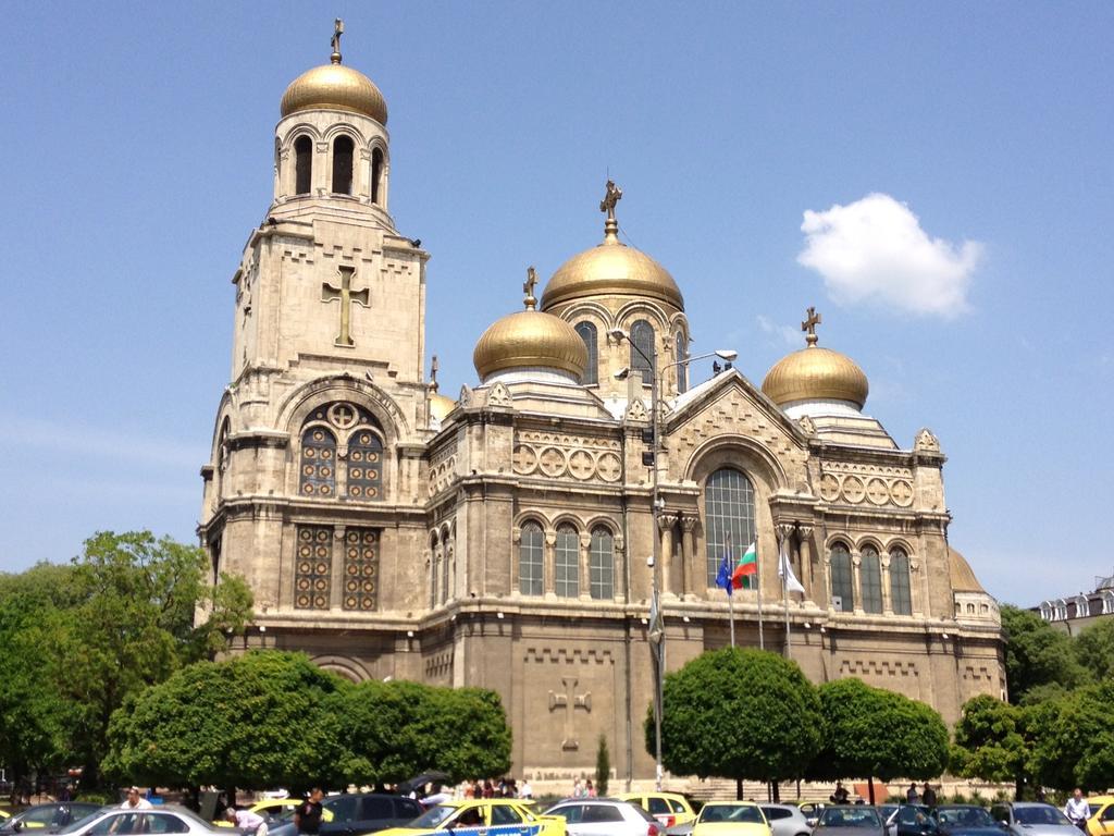 Cathedral Guesthouse Várna Kültér fotó